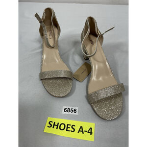 Womans New With Tags Dobolin Strappy Sandals 9 Gold Glitter Block Heel